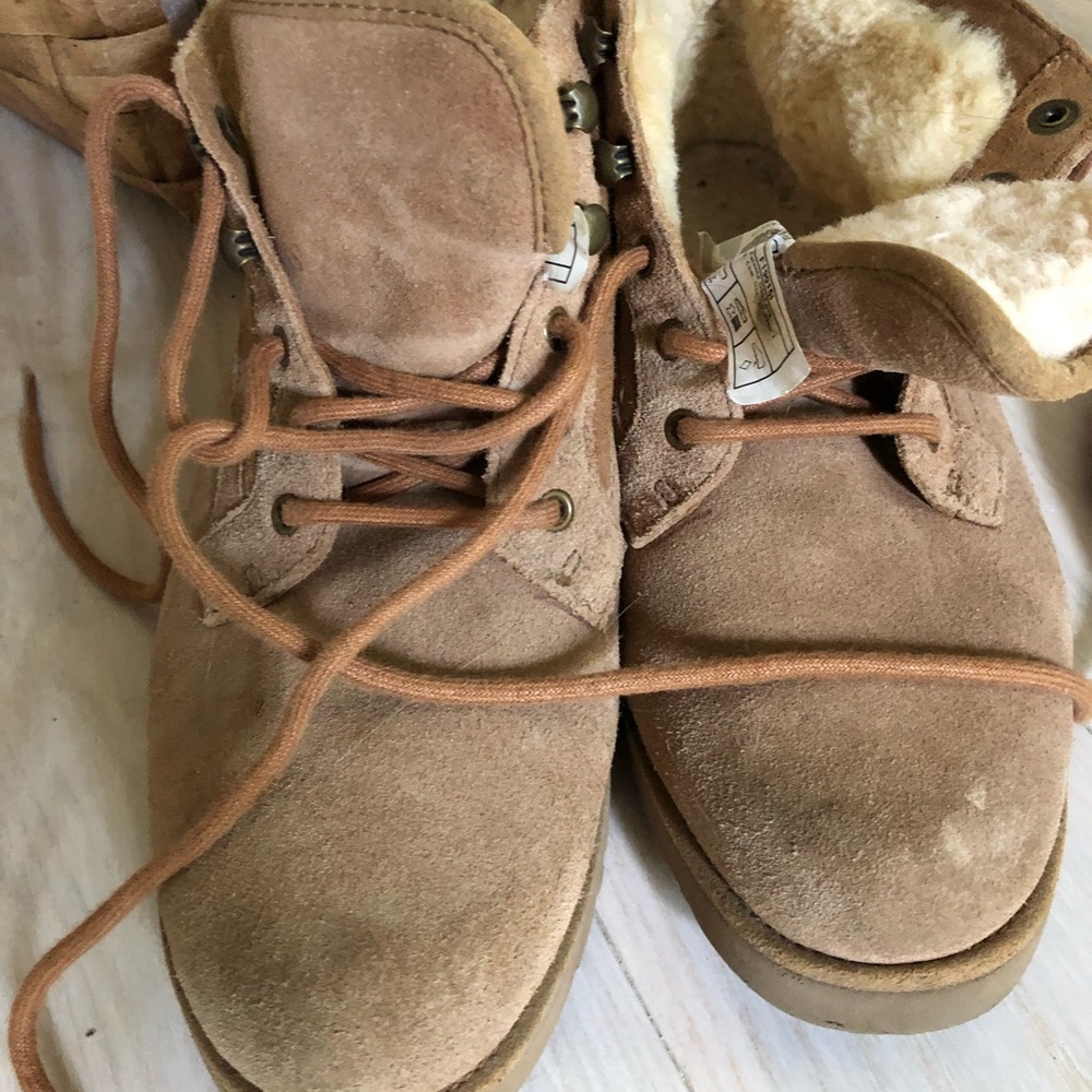 UGG size 9 women casual boots
